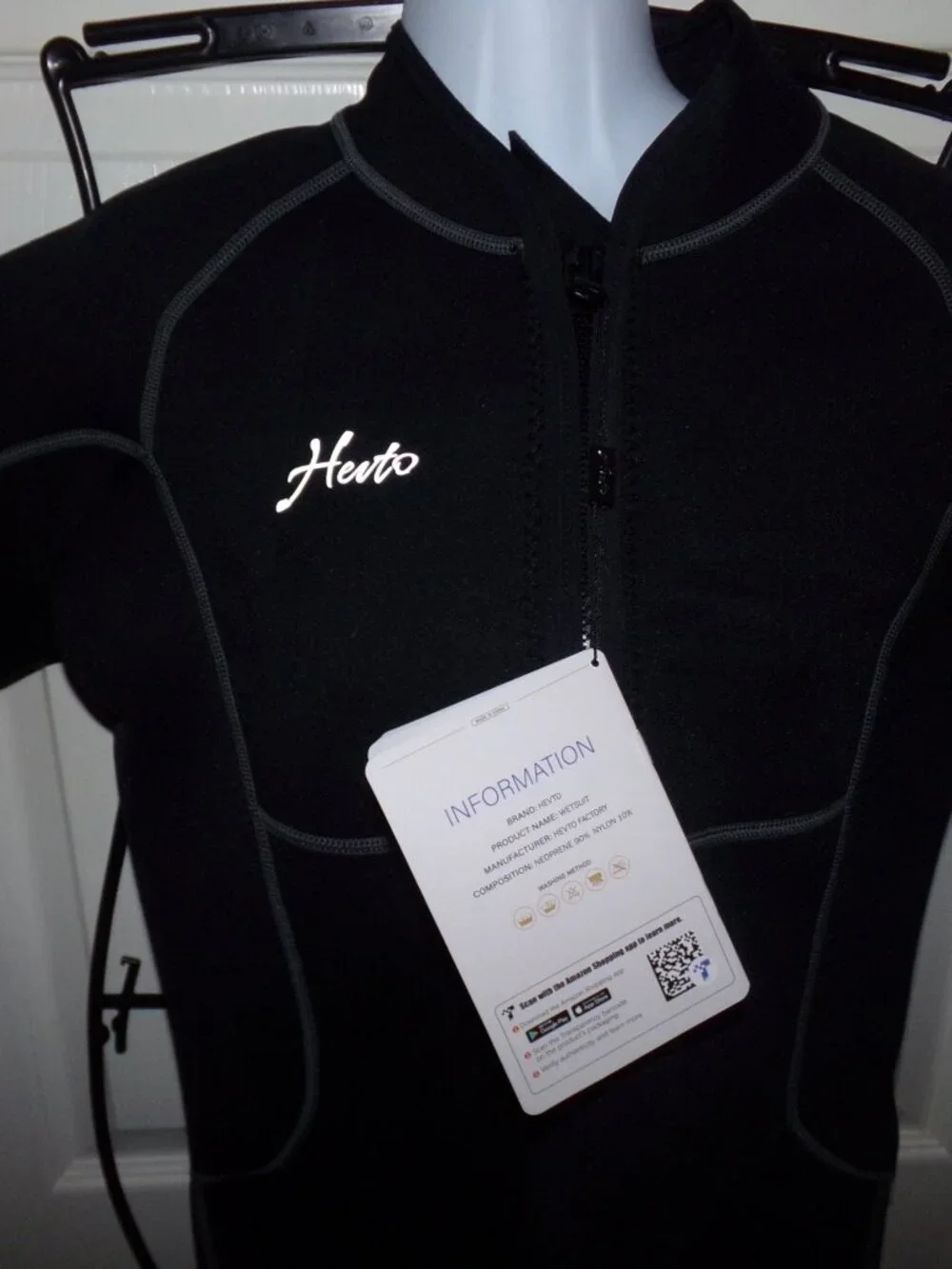 Hevto Men Wetsuit Tops short sleeve Vest 2mm Neoprene Med New Wet Suit for Water